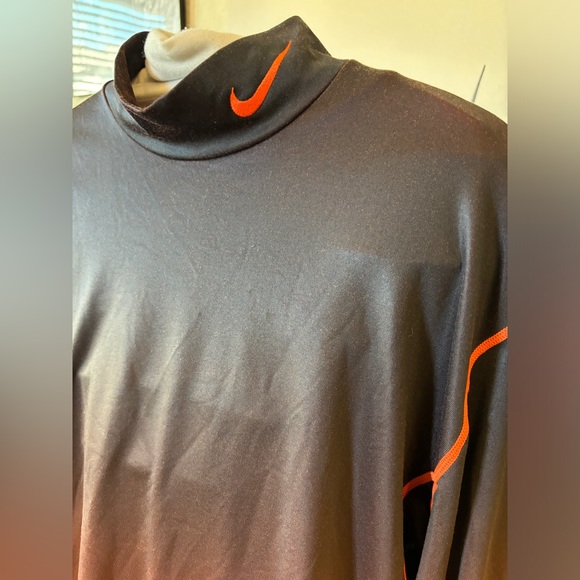 Nike pro combat. Long sleeve workout shirt great shape nice color way.🤳🥷 - Picture 5 of 11